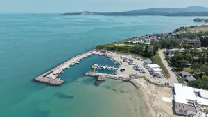 Küste von Kraimorie in Bulgarien – Hotspot für Wassersport am Schwarzen Meer