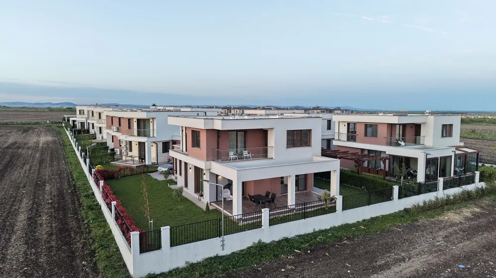 Low rise residential development in Kraimorie