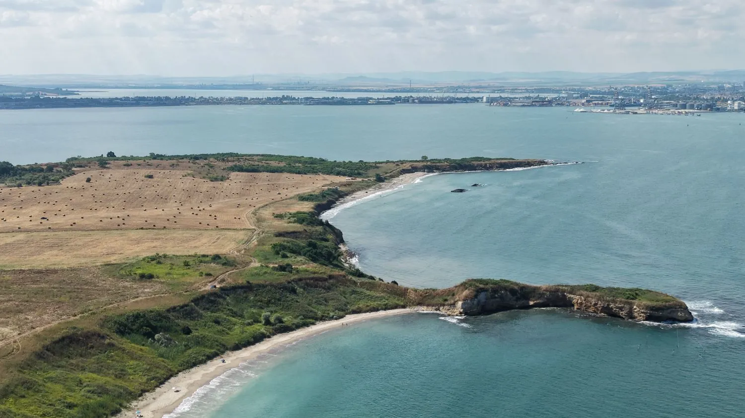 kraimorie-coast-walk-between-land-and-sea
