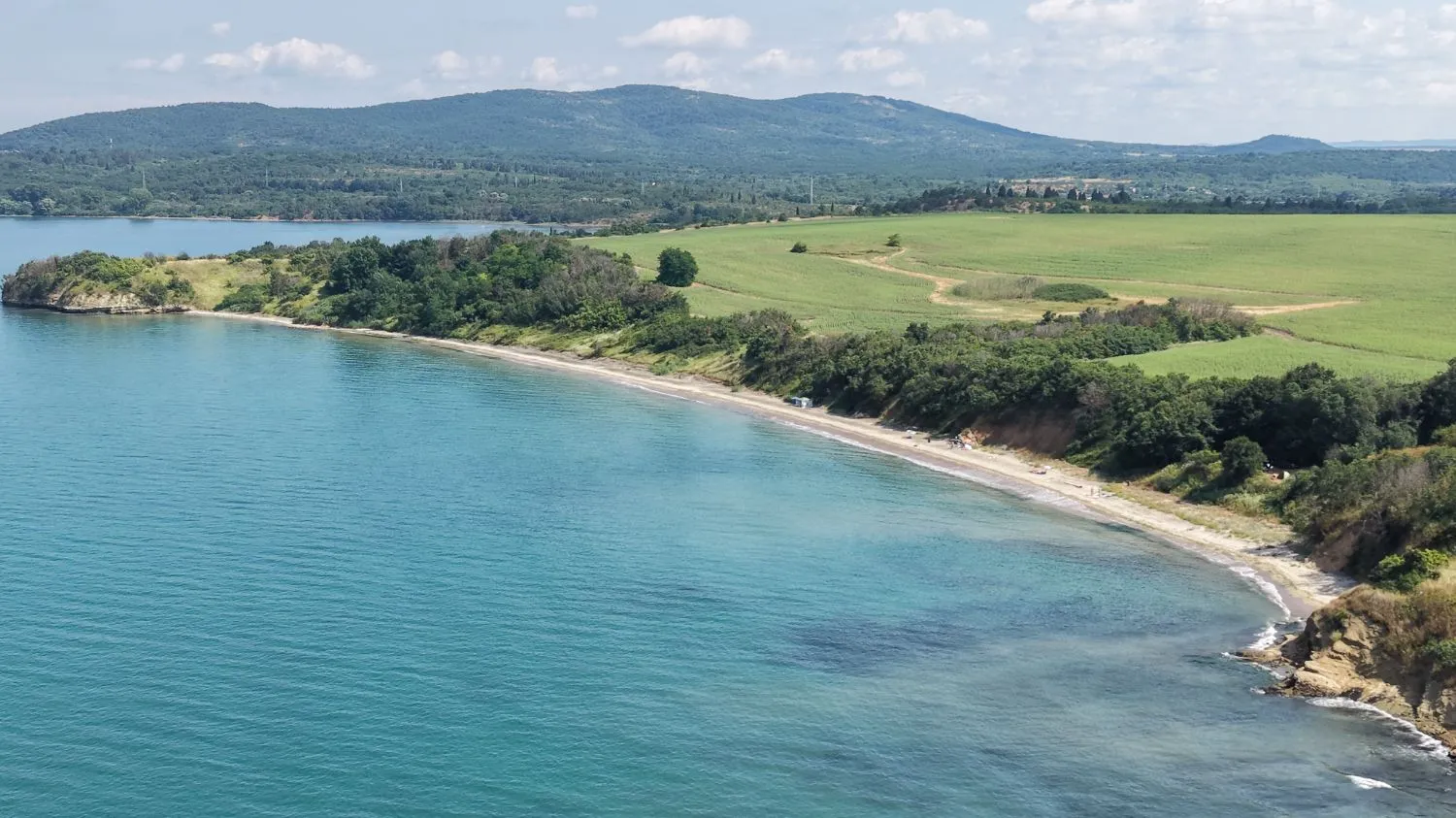 solo-travel-for-beginners-quiet-seaside-escape